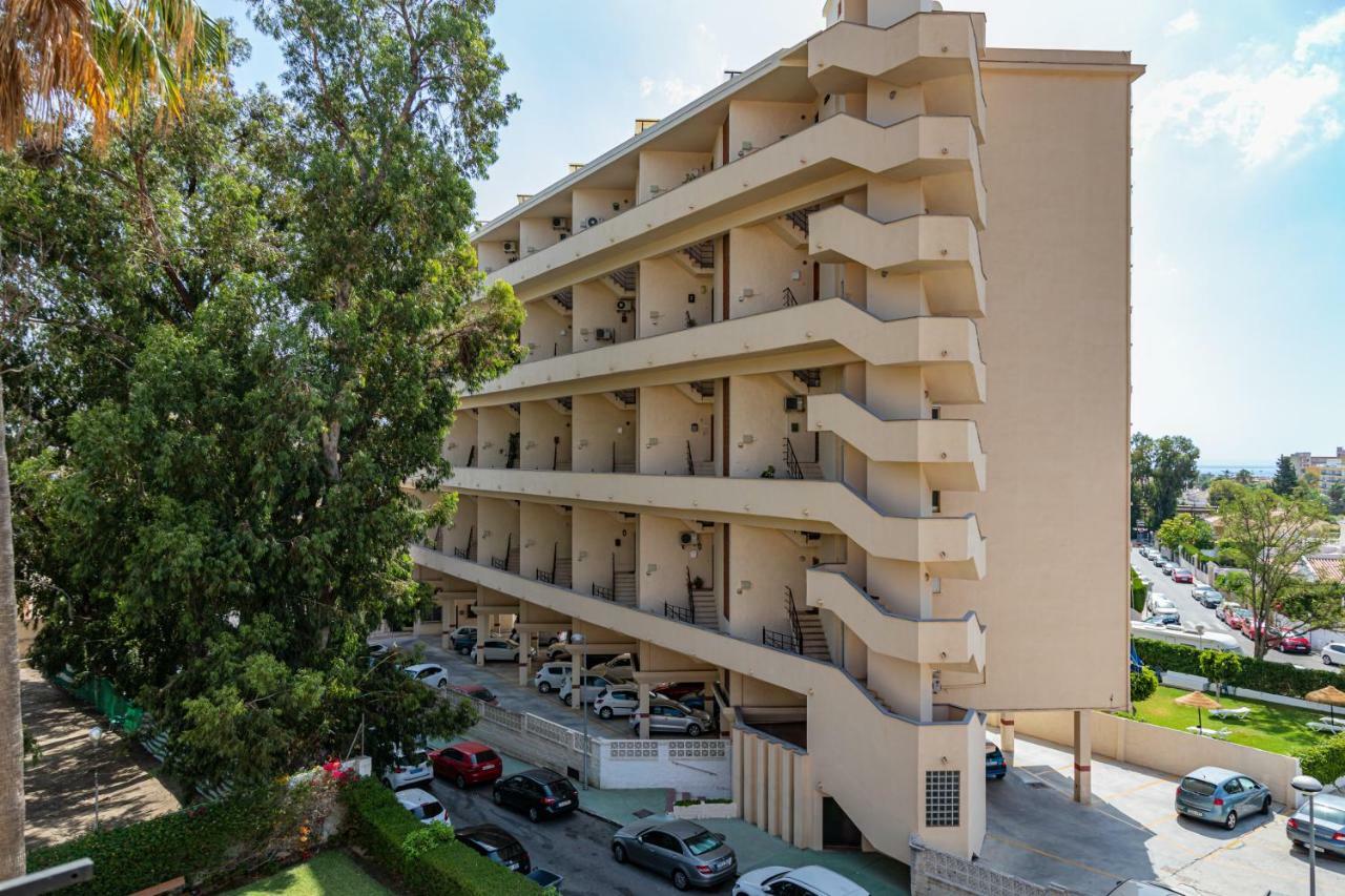 Апартаменты Weforyou Los Alamos 4 - 800 M From The Beach Торремолинос Экстерьер фото